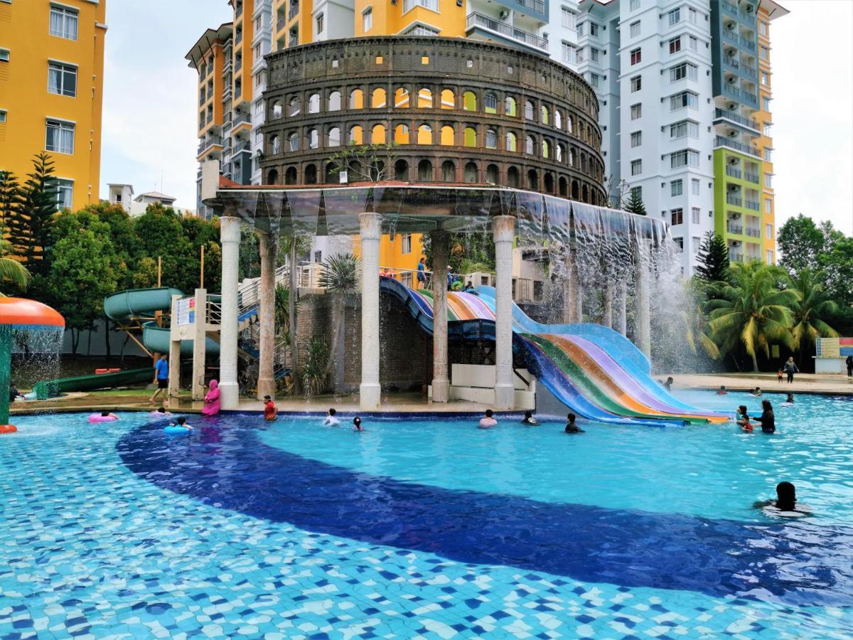 B - Lagoon Water Themepark Suite Melaka Town Exteriér fotografie