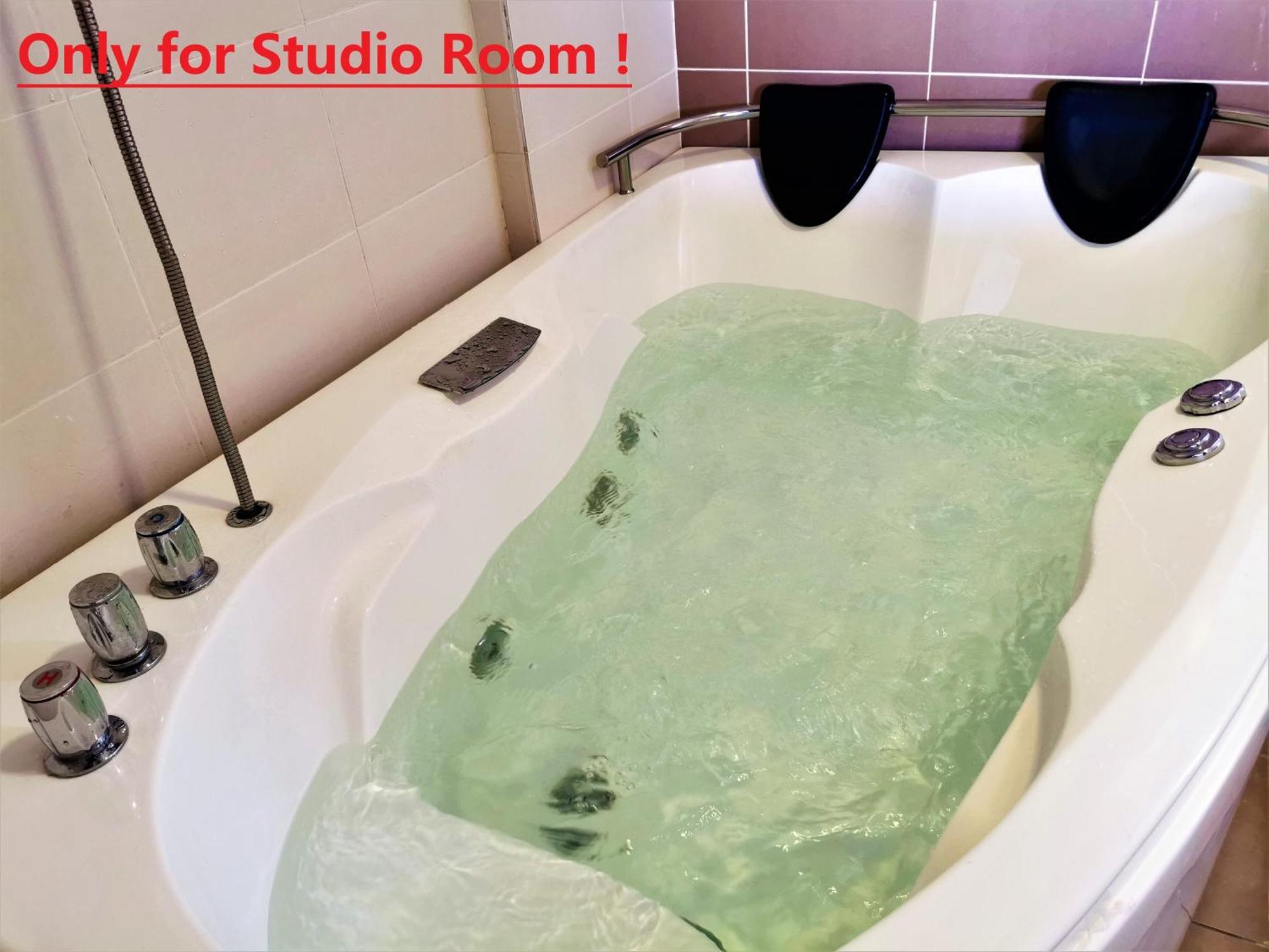 B - Lagoon Water Themepark Suite Melaka Town Exteriér fotografie